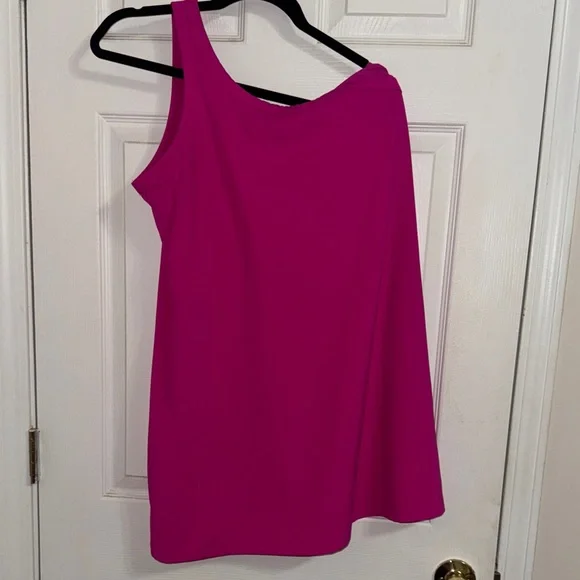 Athletic Pink Dress - Picture 4 of 4